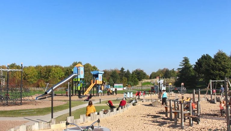 Rushcliffe Country Park and Bridgford Park play areas to close from 3 pm today