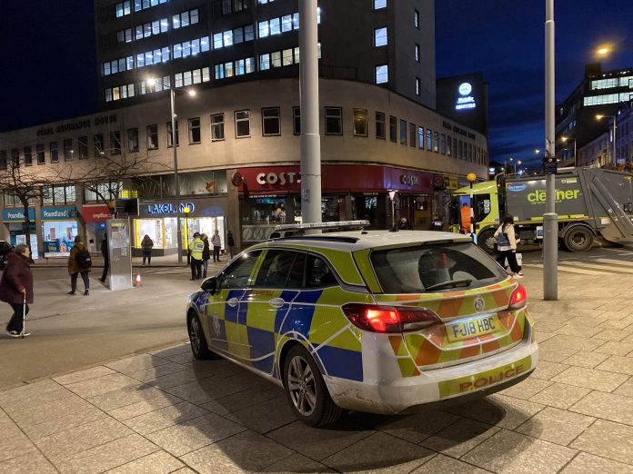 Man found guilty of child cruelty after '5-hour stand-off' at Nottingham coffee shop