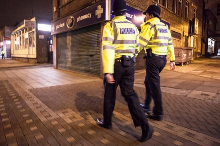 Police user TASER device on suspect after nightclub assault