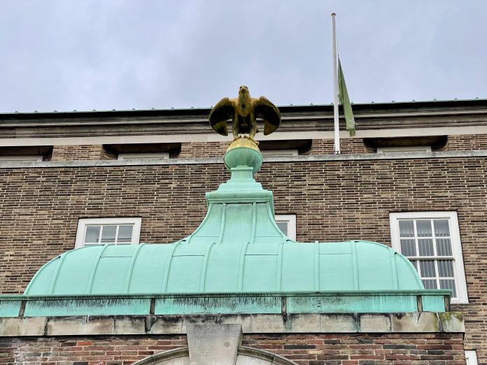 © westbridgfordwire.com County Hall West Bridgford