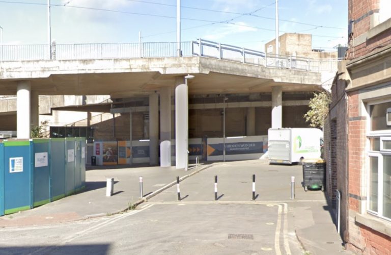 Four teenagers arrested and machete recovered in broad daylight incident in Nottingham city centre