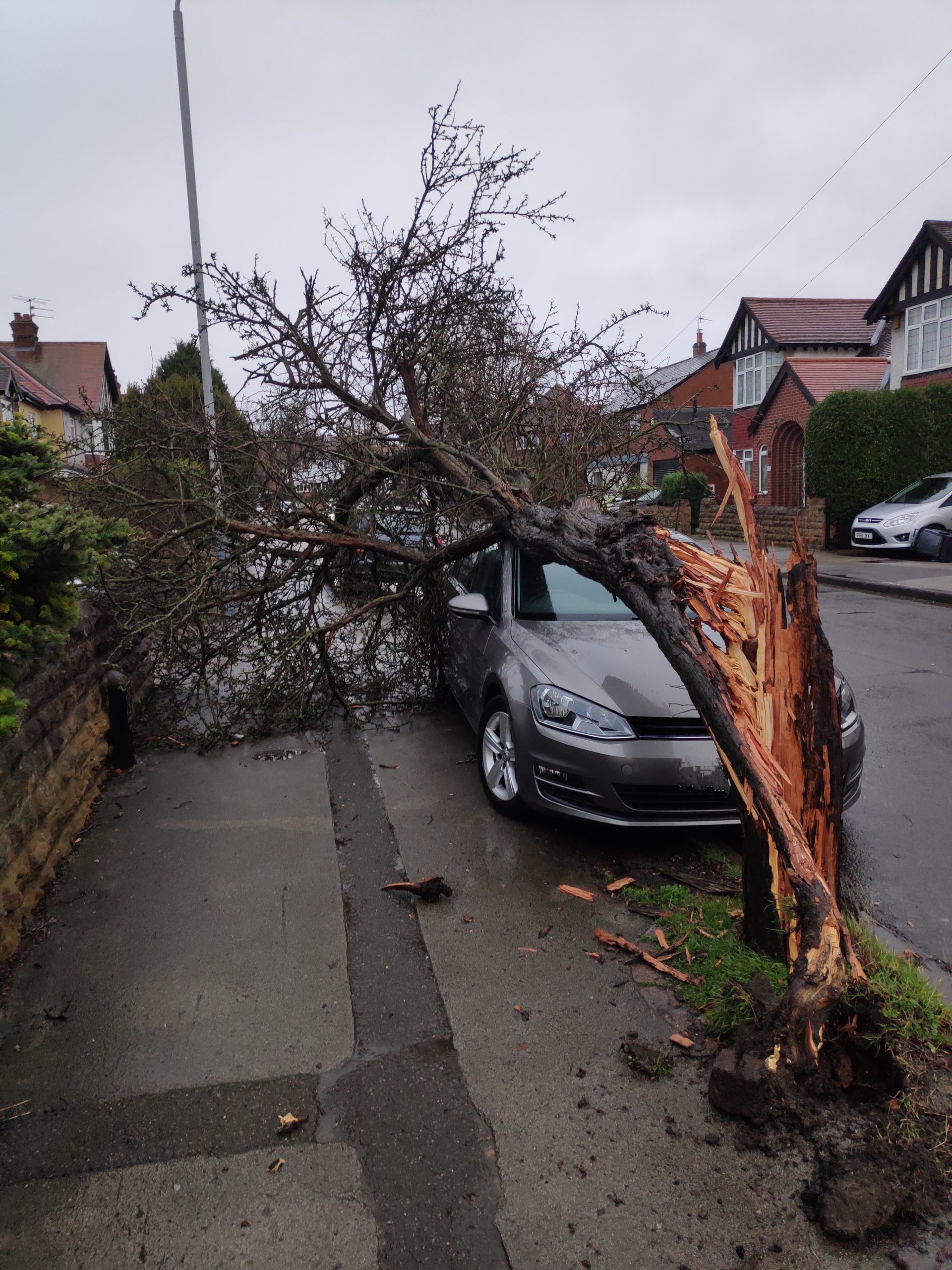 EtonRdWB1645375485899 efcfa658861fb4ebdd62b9417257a7c8 scaled