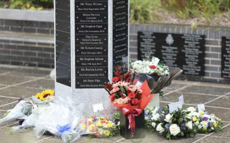 Nottinghamshire Police: Minute’s silence held for fallen officer Graham Saville