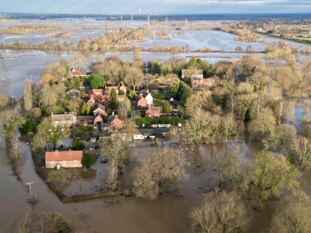 Newark Floods: Drone views show Girton village isolated by flooding 