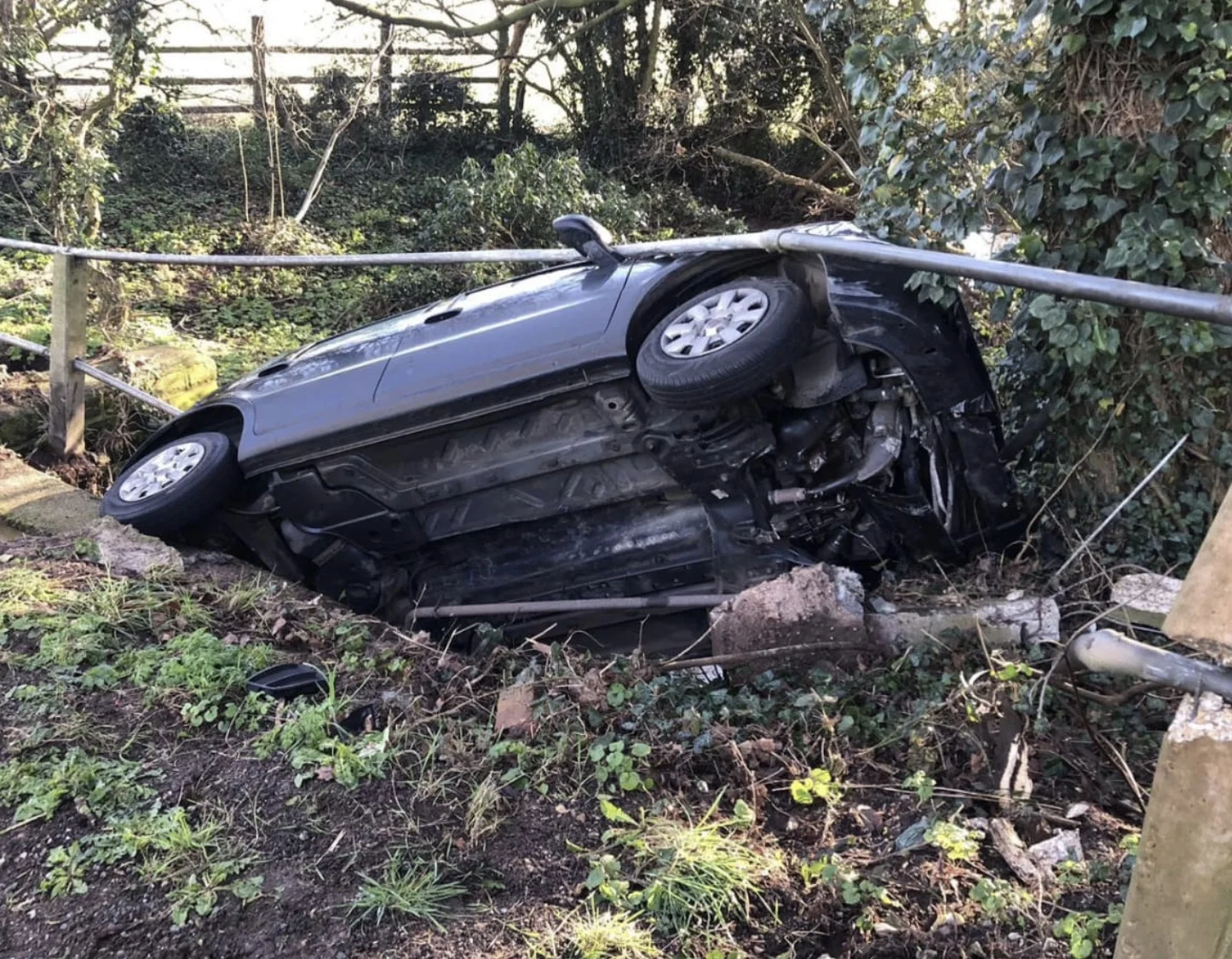 Black Ice: Fire service shares images to warn motorists after single-vehicle incident Screenshot 2024 03 04 at 15.49.19