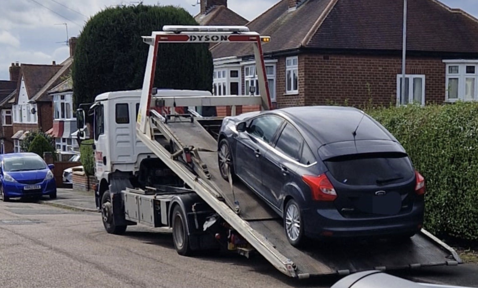 Police tow untaxed vehicles from Bradmore, Ruddington and Tollerton 