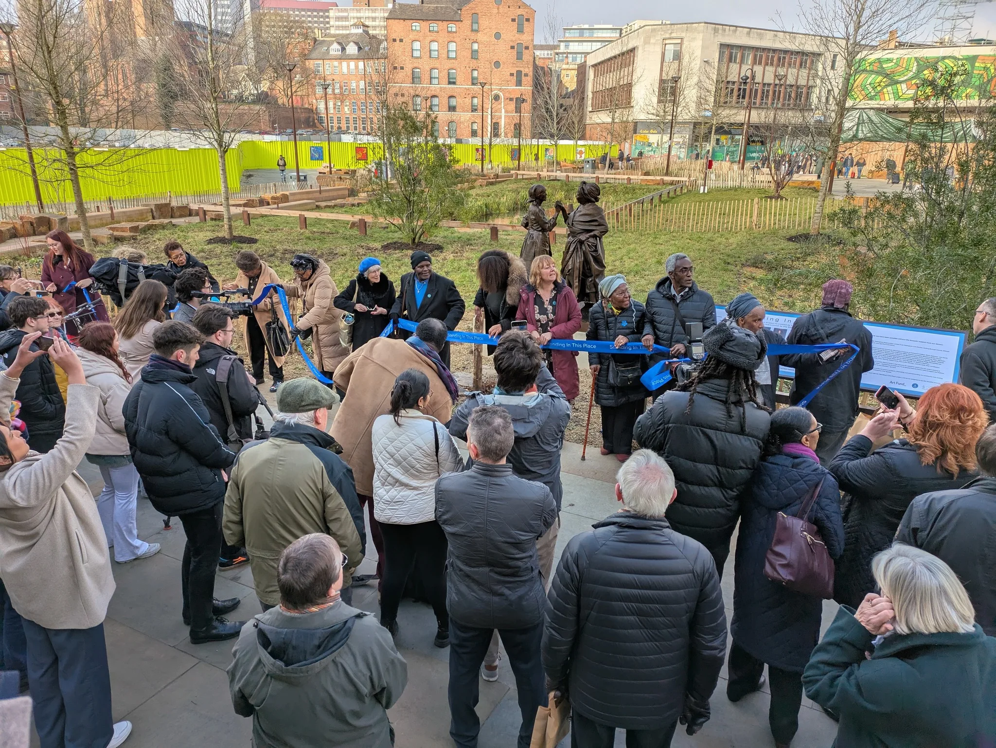 £250,000 bronze statue unveiled at Nottingham's Green Heart 475855514 1065211535632913 1288293495067805097 n