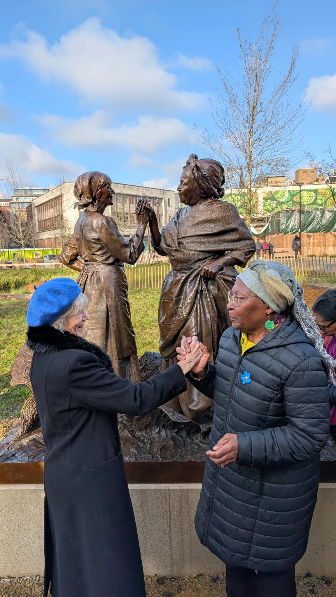 £250,000 bronze statue unveiled at Nottingham's Green Heart 476019690 1065211462299587 7509487907780531904 n