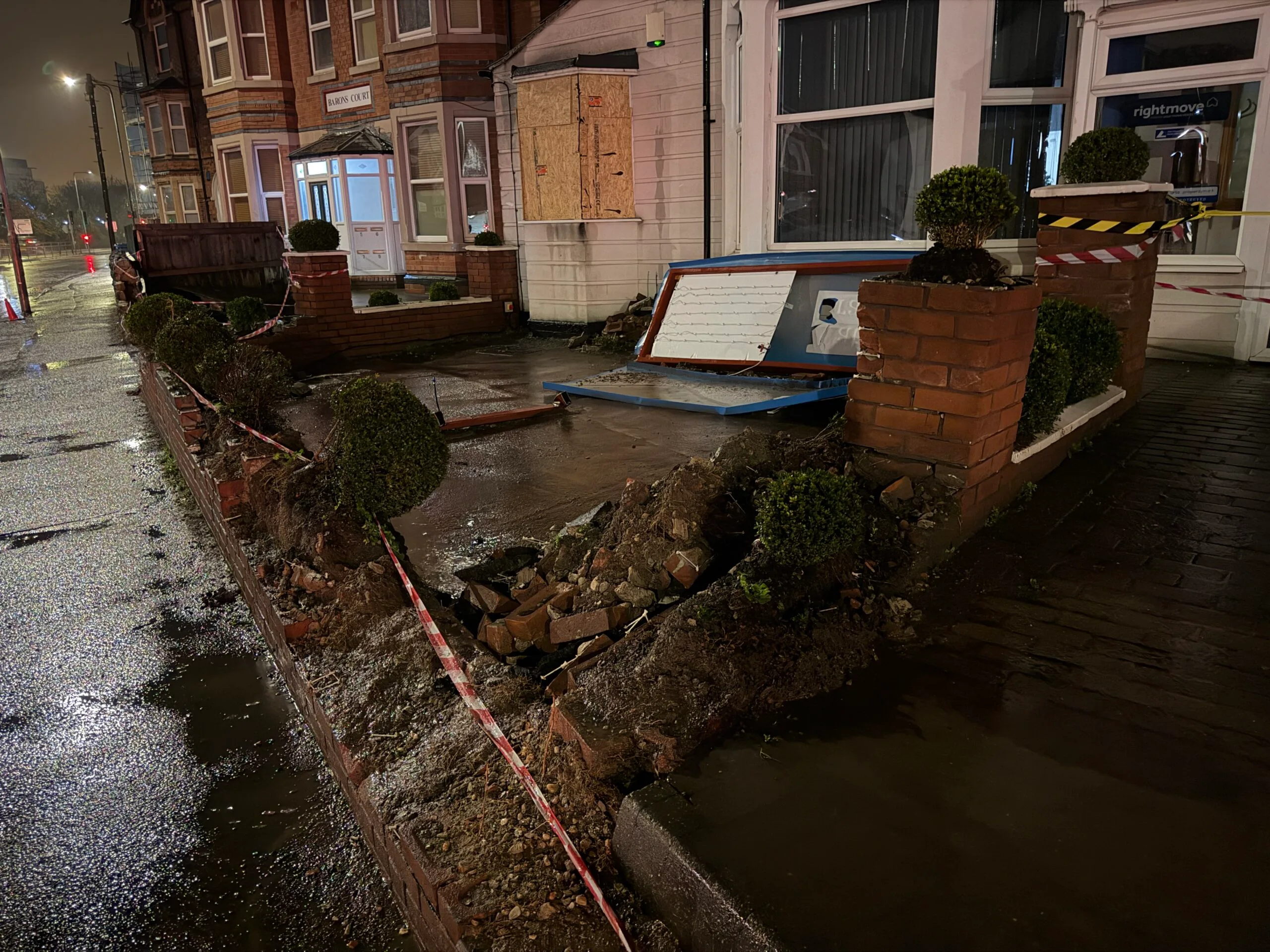 Pictures: Massive damage caused to West Bridgford business after crash IMG 2084 scaled