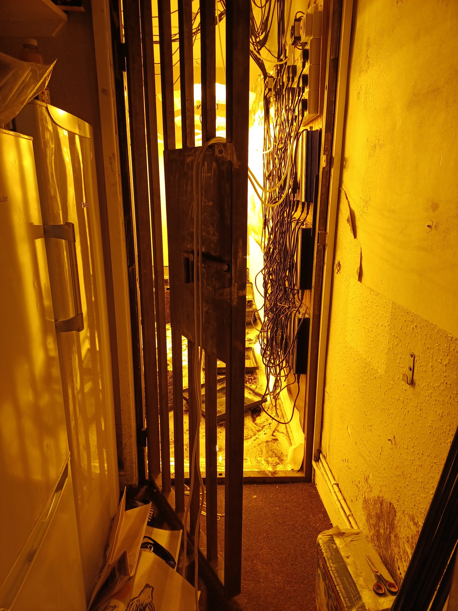 £200,000 cannabis factory discovered in Nottinghamshire property 639474264 1319747750180672 7826155833138299209 n