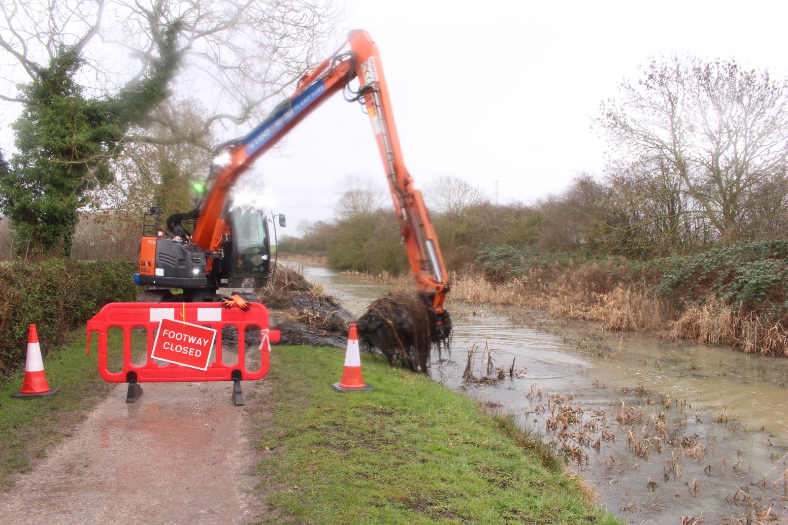 C2EC6AE4 1BA0 49FD 9945 DAB50EAD08A2