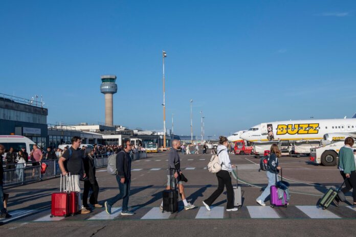 east midlands airport