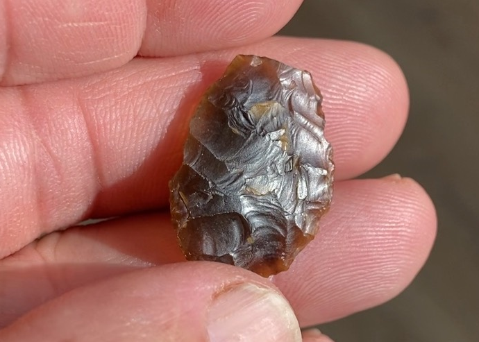 Neolithic leaf shaped arrowhead Credit National Highways AMS