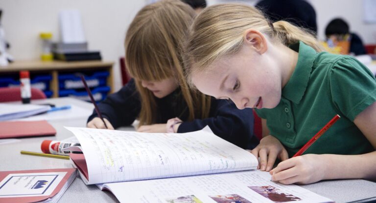 West Bridgford Junior School celebrates excellent Ofsted success
