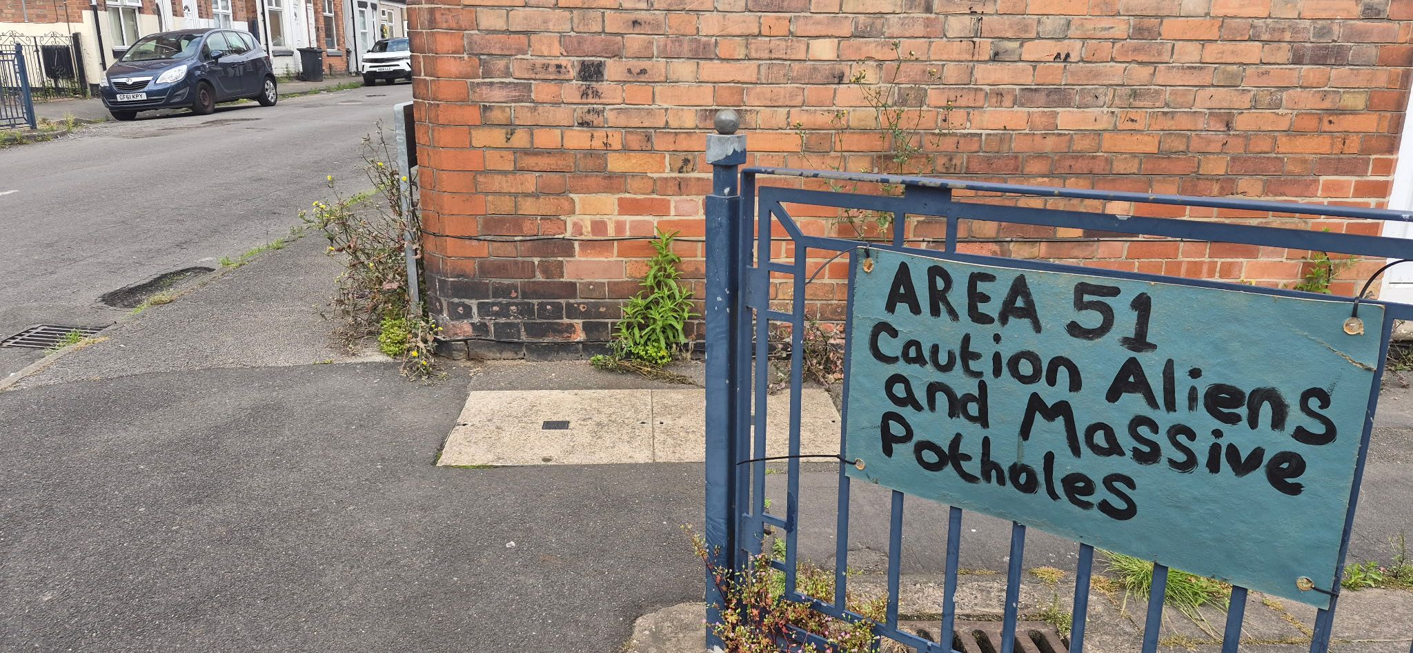 Netherfield ‘moon surface’ street to get £150,000 resurfacing works GodfreyStSignArea51