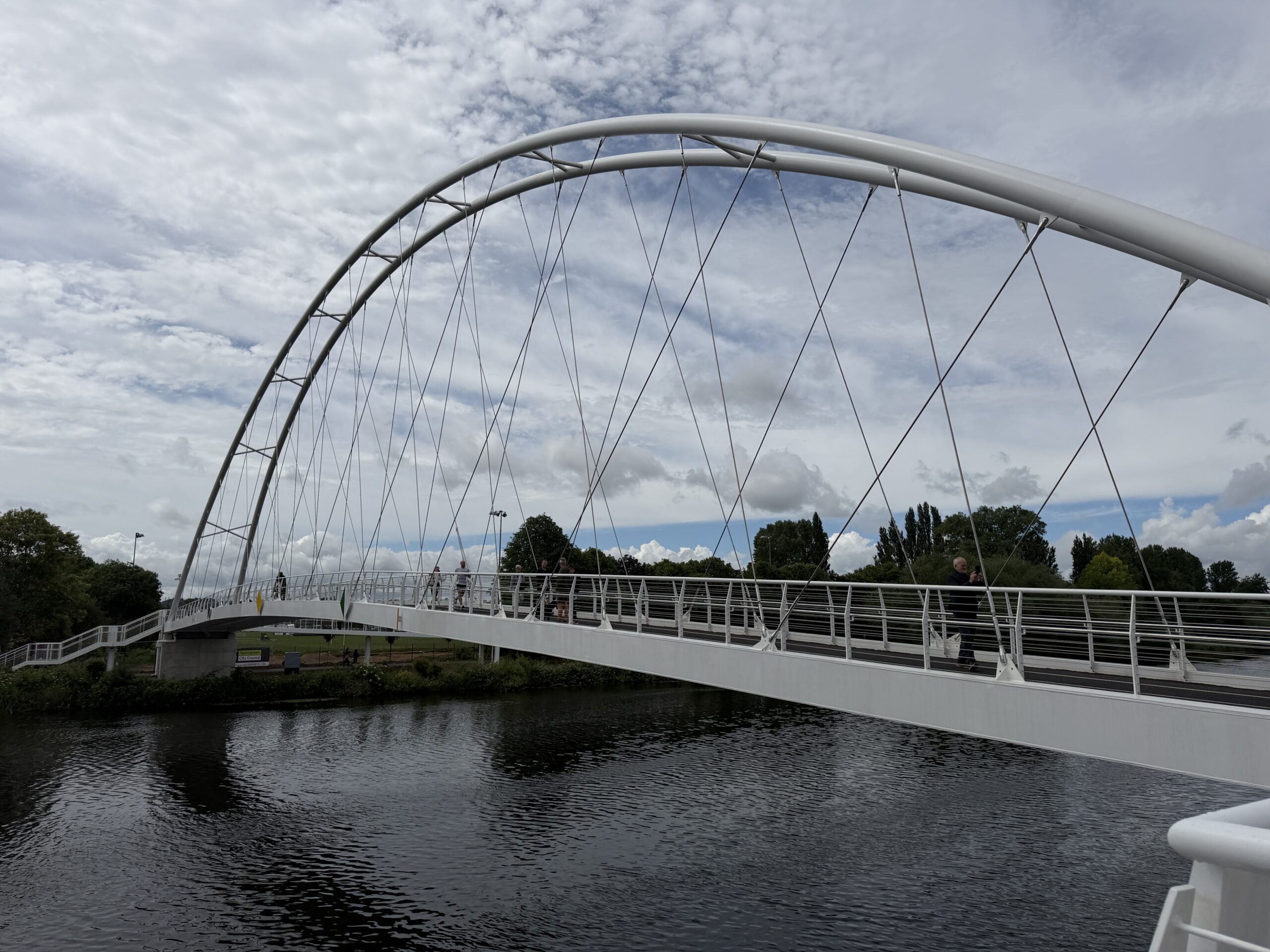 Waterside Bridge: First look at brand new River Trent footpath and cycling bridge now open IMG 4645 scaled