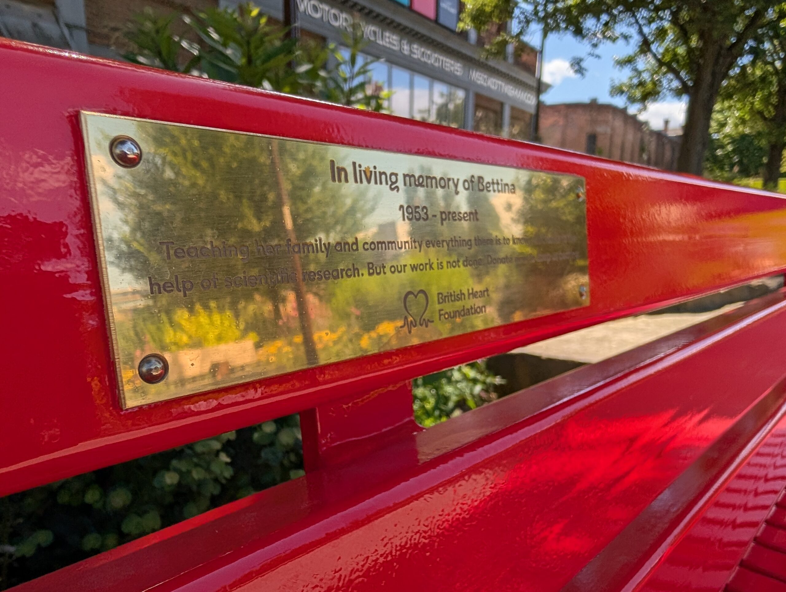 Nottingham grandmother honoured with red bench after recovery from heart surgery HMn2e8nXkAA9lRH scaled