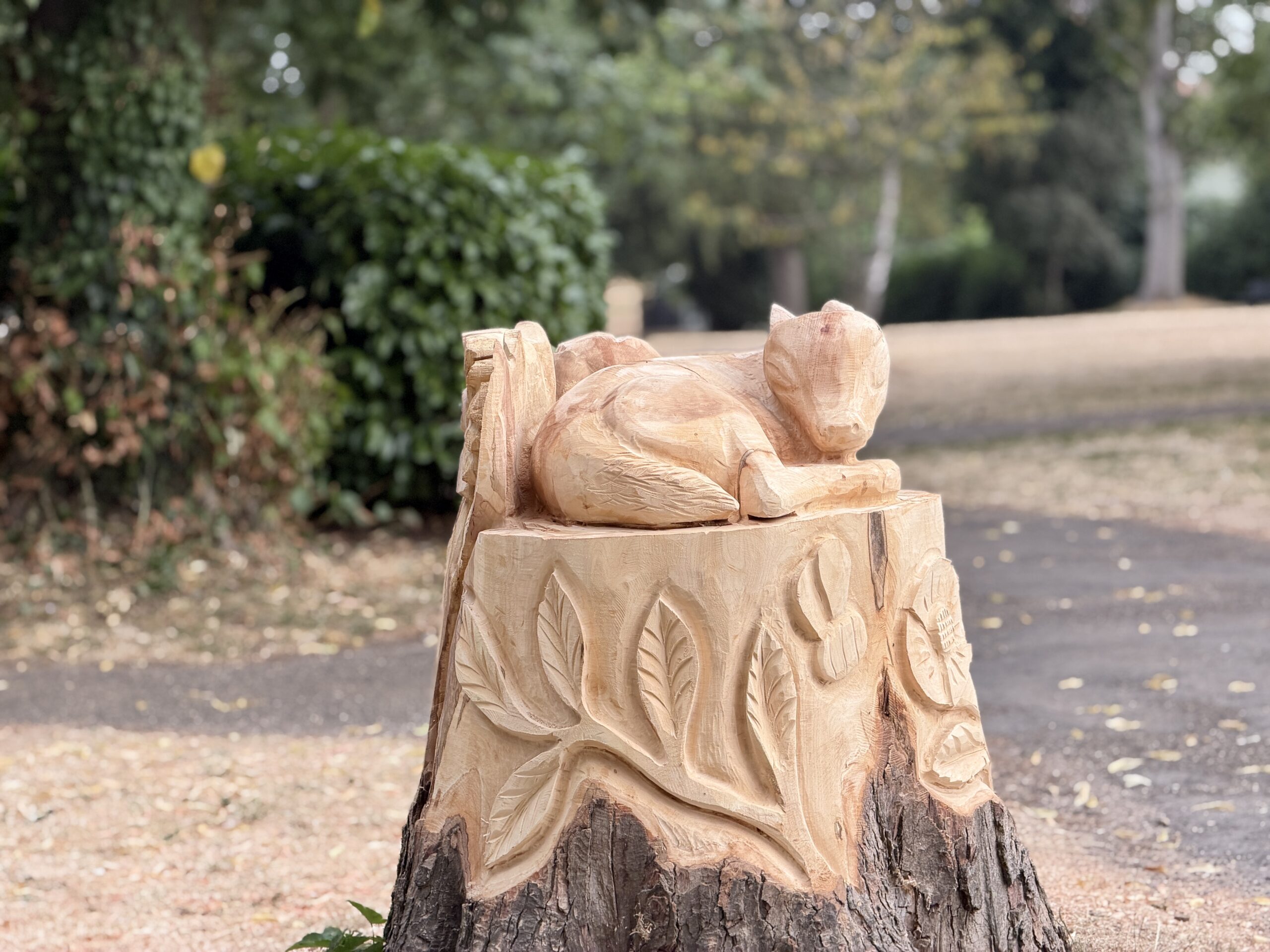 Second tree sculpture completed in Bridgford Park IMG 5320 scaled