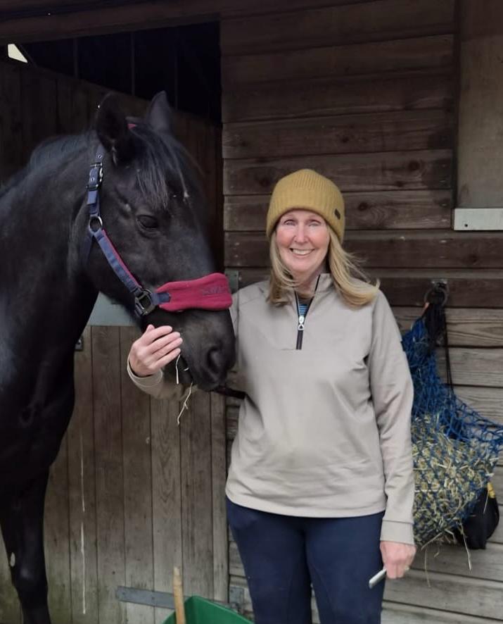 Couple thank NHS staff after life-threatening horse riding accident img94joktmu742024